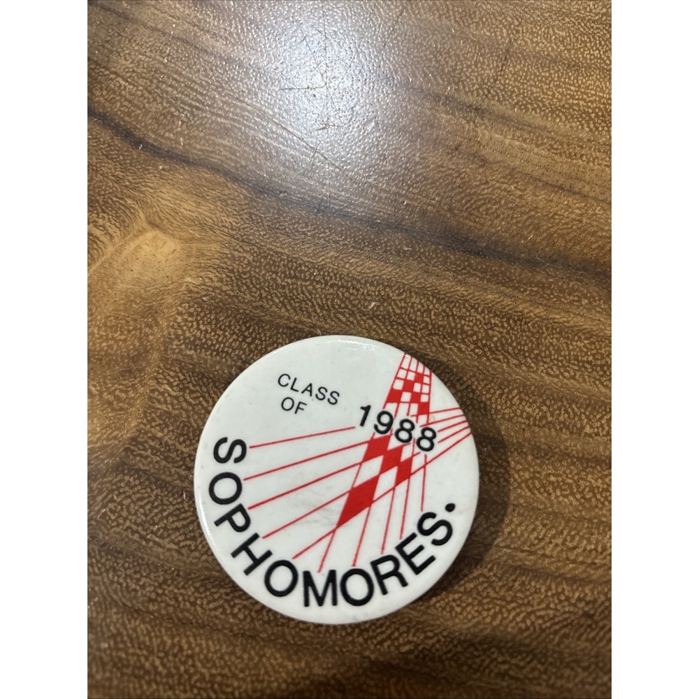 VTG 1988 Sophomores Pinback Button - 1980s Retro School Graduation Memorabilia
